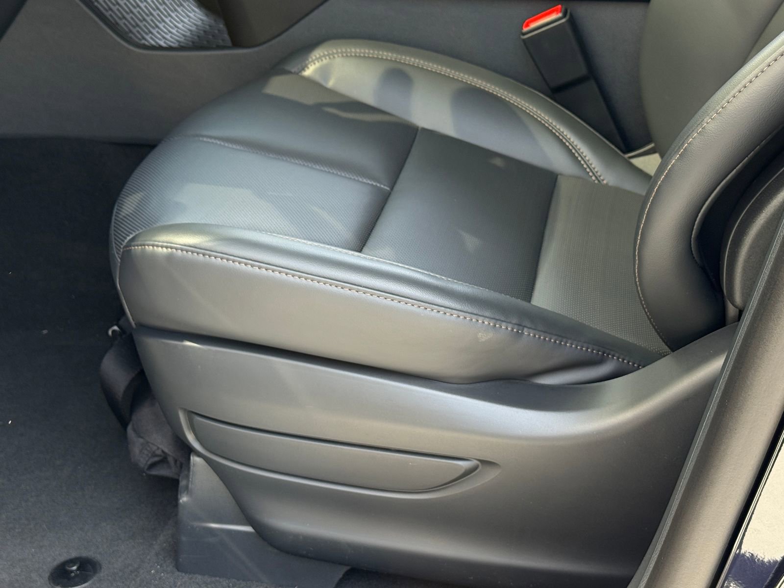 New 2026 Lincoln Aviator AWD image 25