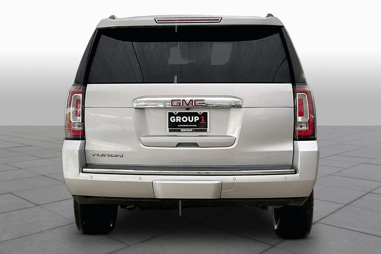 Used 2020 GMC Yukon Denali w/ Denali Ultimate Package RWD image 6