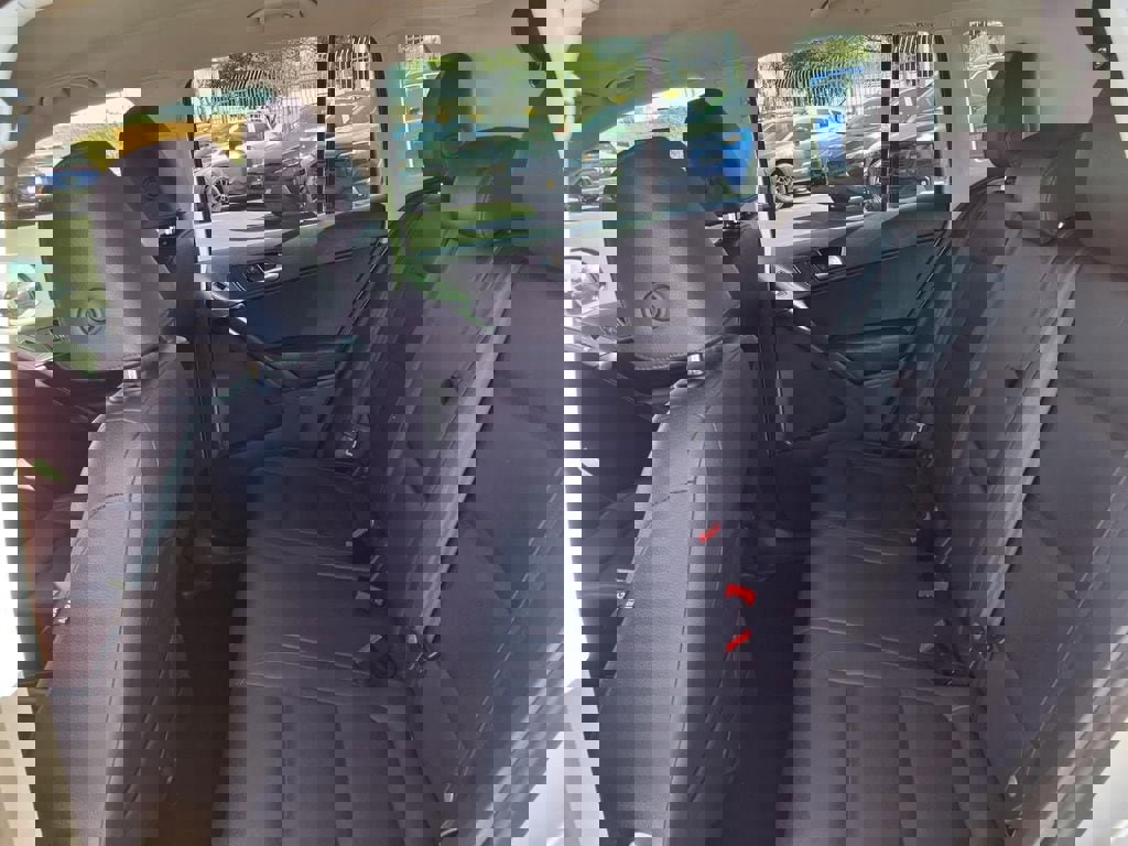 Used 2016 Volkswagen Tiguan S image 24