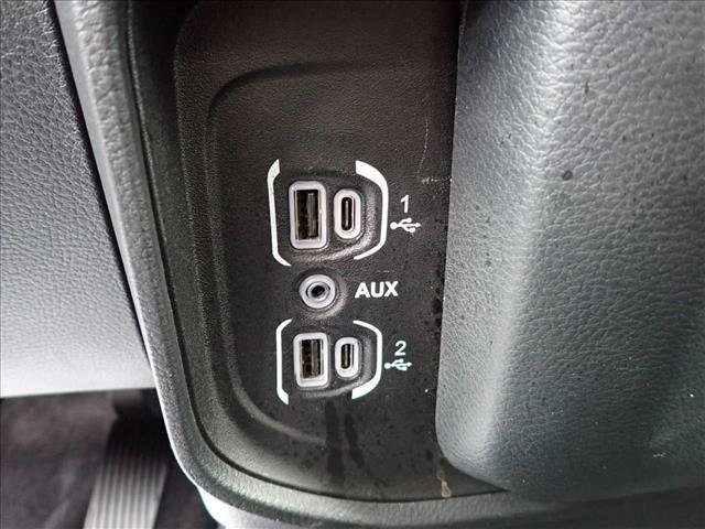 Used 2025 RAM 1500 Laramie AWD/4WD image 16