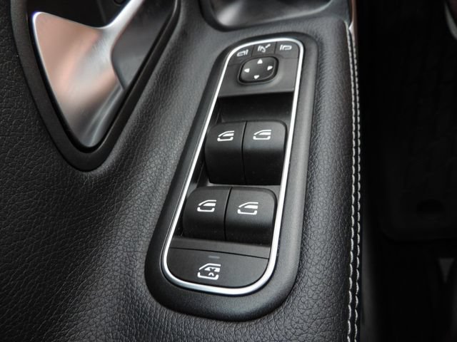 Used 2025 Mercedes-Benz CLA 250 image 26