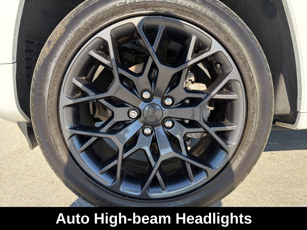 Used 2025 Jeep Grand Cherokee Summit AWD/4WD image 29
