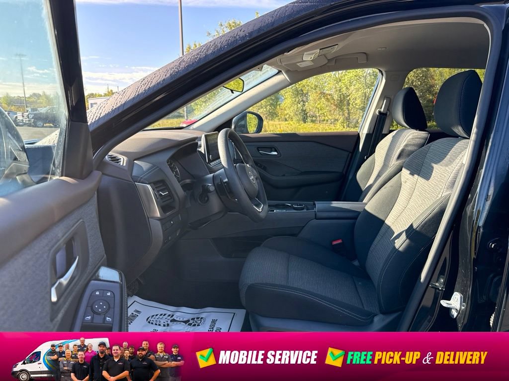 Used 2023 Nissan Rogue SV AWD/4WD image 21