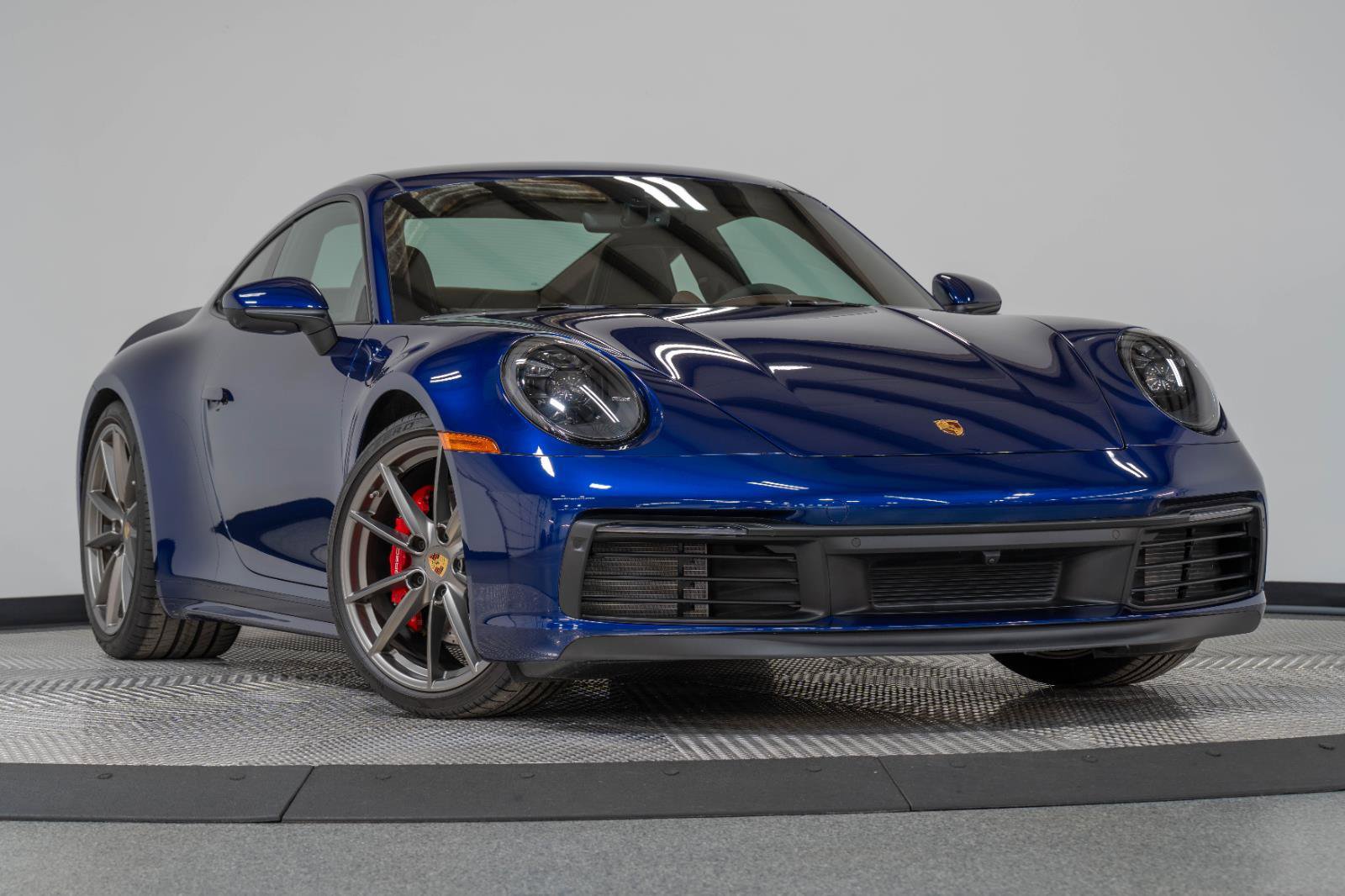 Used 2024 Porsche 911 Carrera 4S AWD/4WD image 36