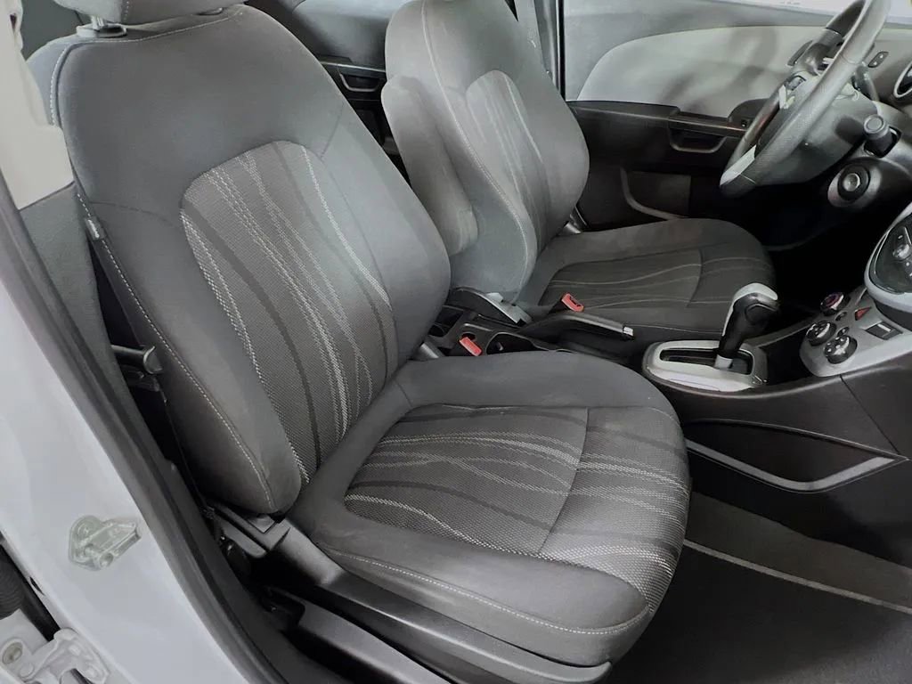 Used 2017 Chevrolet Sonic LT image 26