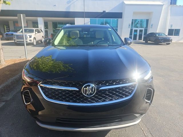 Used 2023 Buick Envision Avenir AWD/4WD image 2