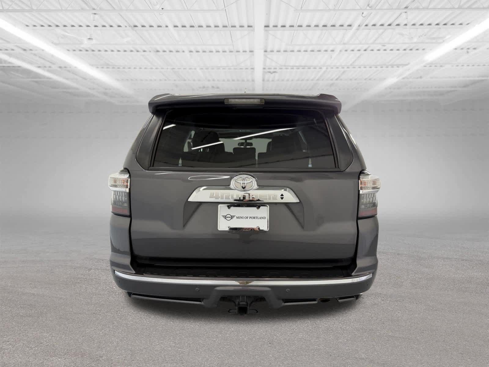 Used 2019 Toyota 4Runner Limited AWD/4WD image 4
