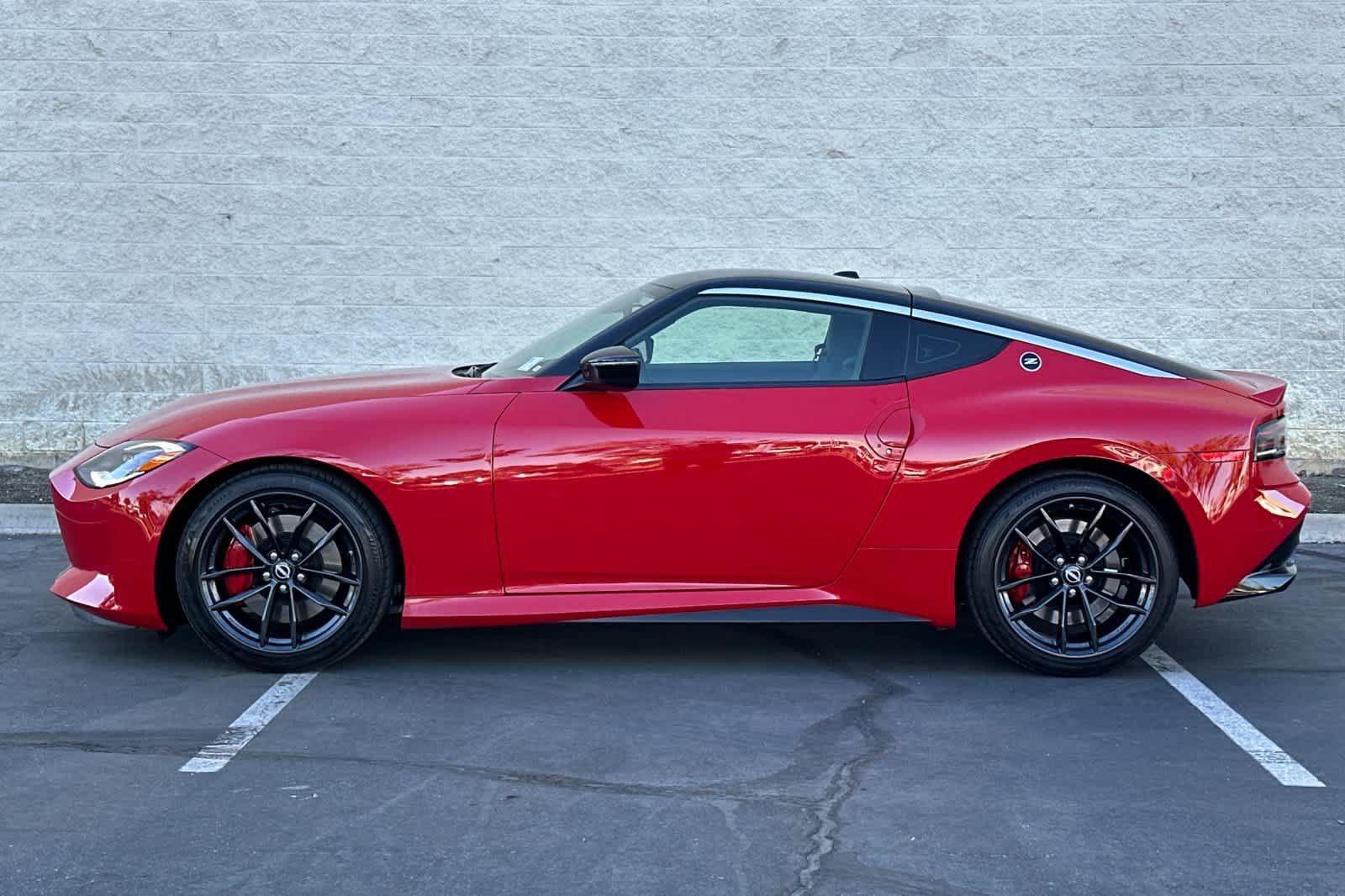 Used 2025 Nissan Z Performance w/ Floor Mat Package RWD image 3