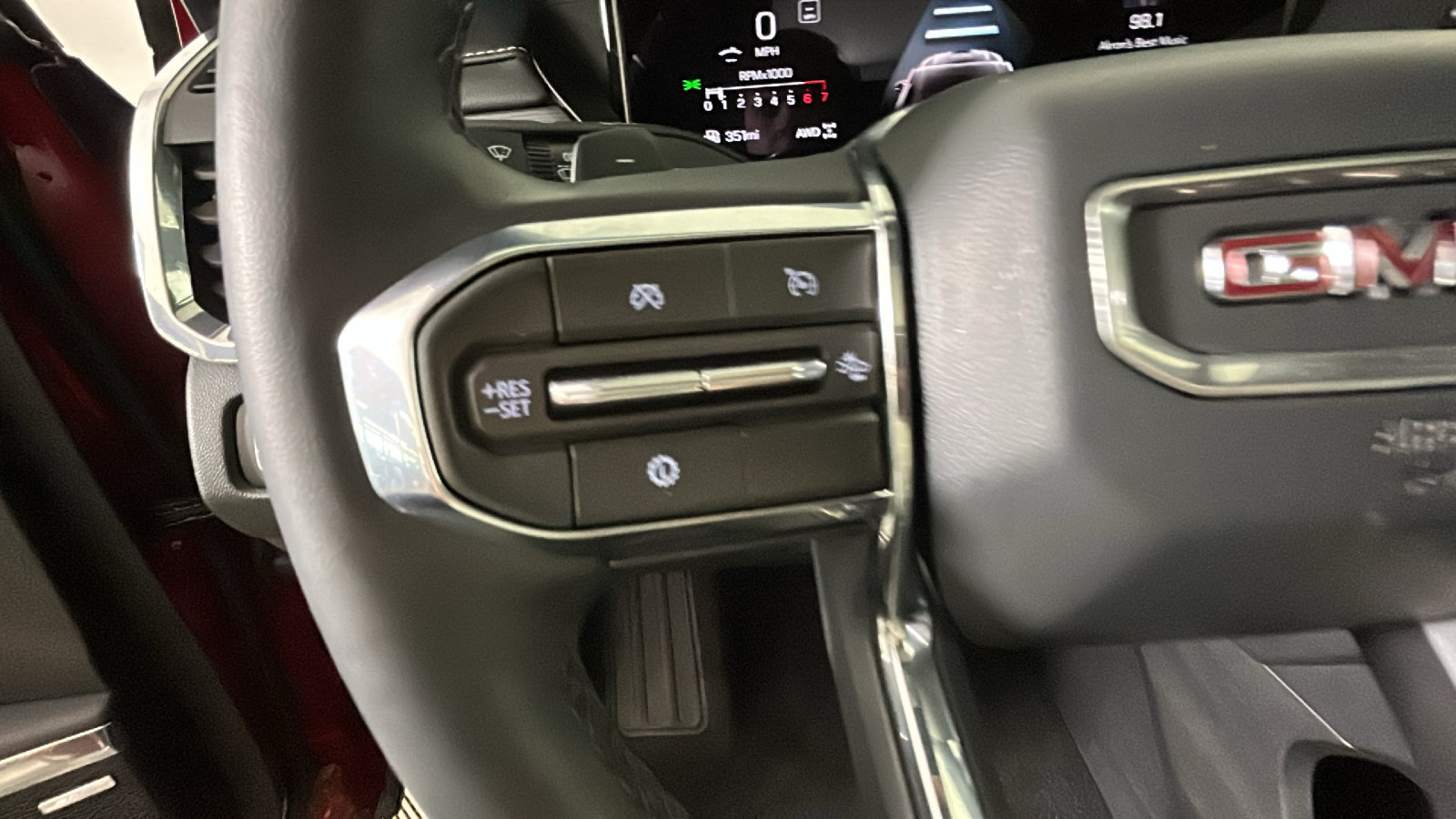 New 2026 GMC Acadia Elevation w/ Black Edition AWD/4WD image 18