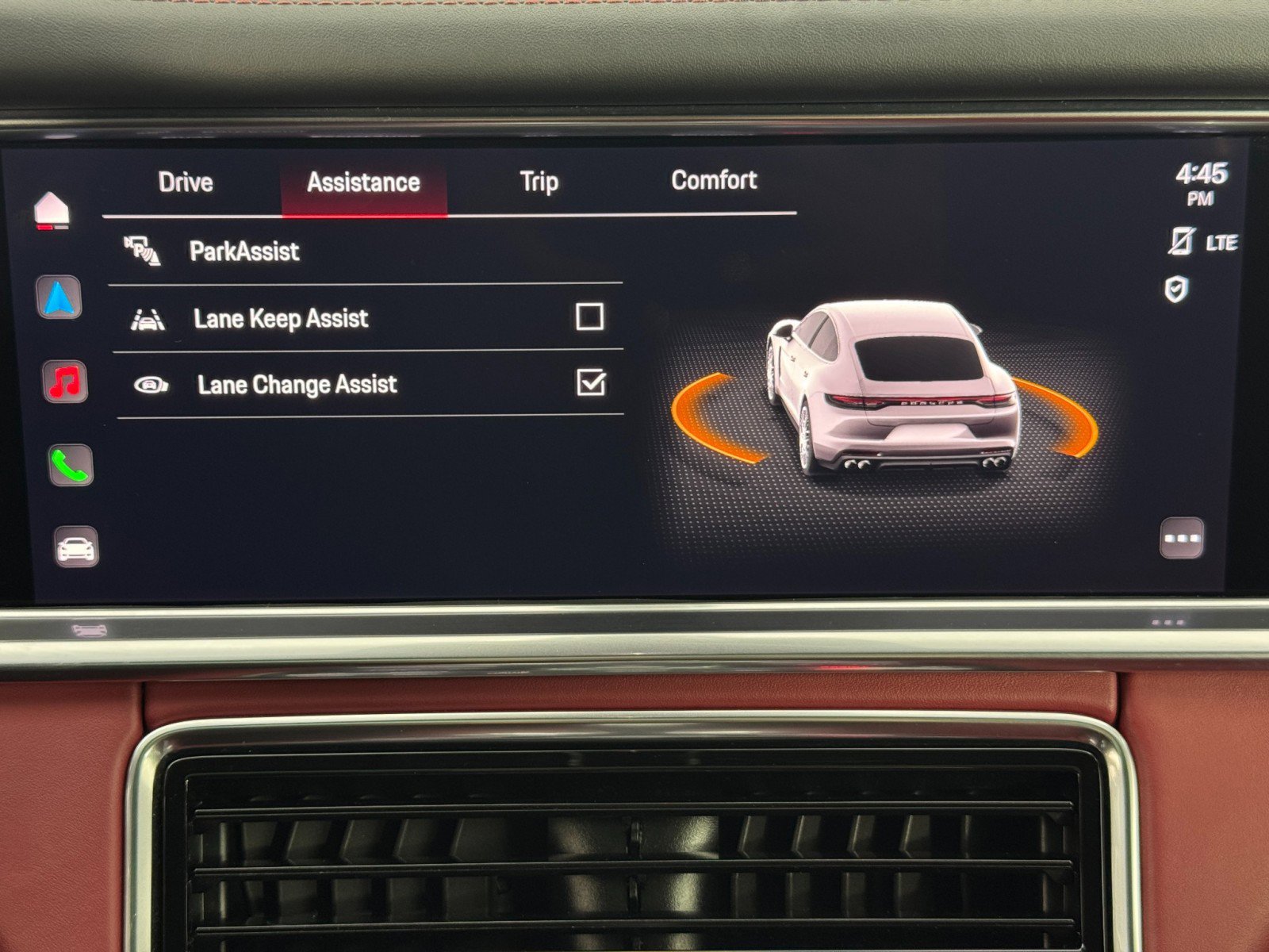 Used 2022 Porsche Panamera 4S w/ Premium Package AWD/4WD image 30