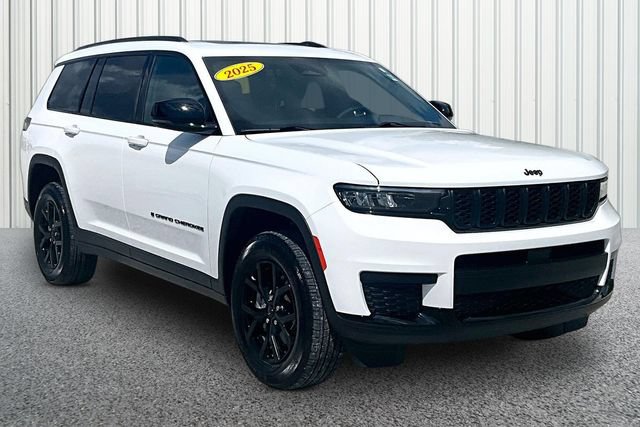 Used 2025 Jeep Grand Cherokee L Altitude AWD/4WD image 1