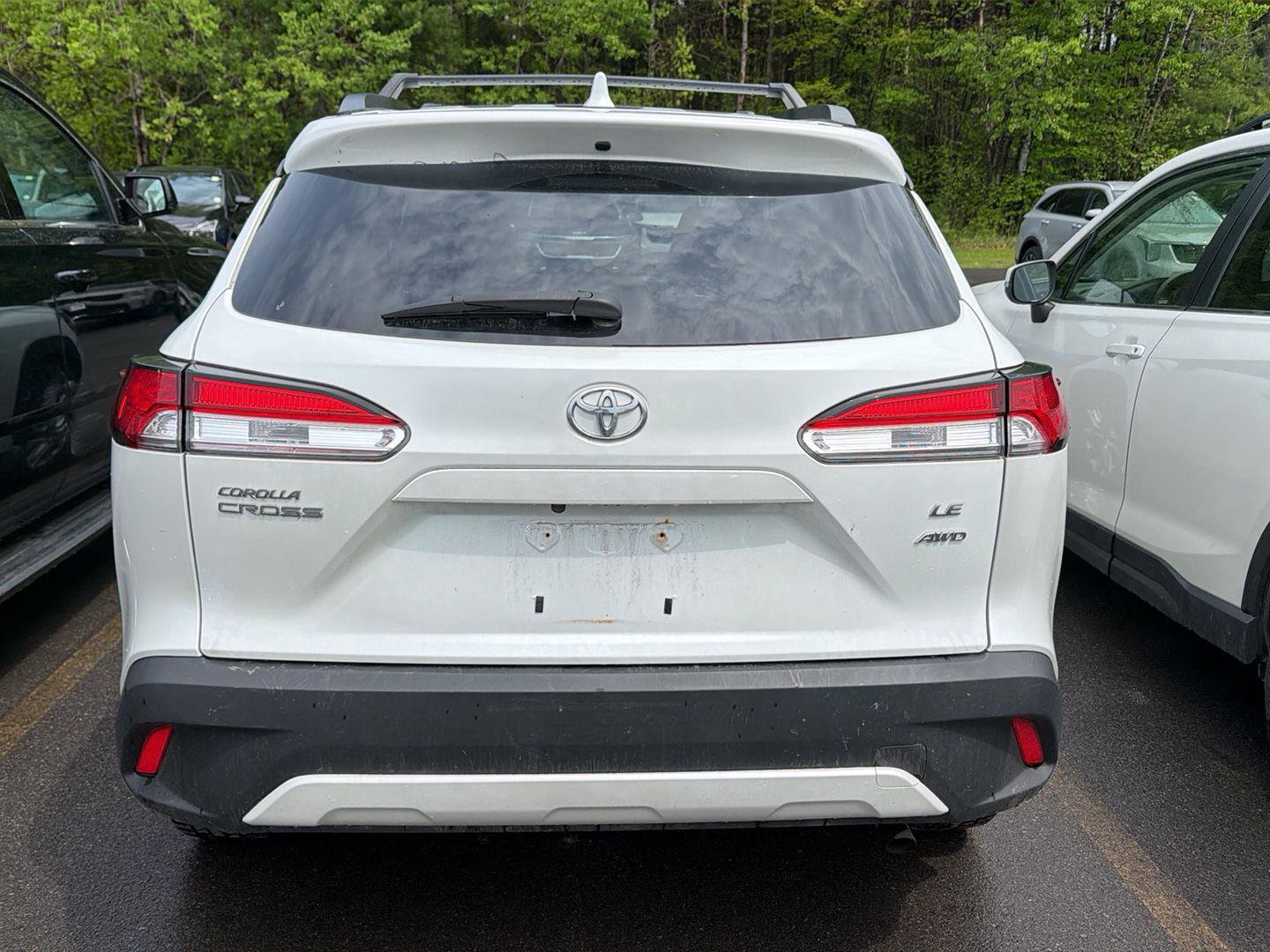 Used 2022 Toyota Corolla Cross LE w/ Moonroof Package AWD/4WD image 30