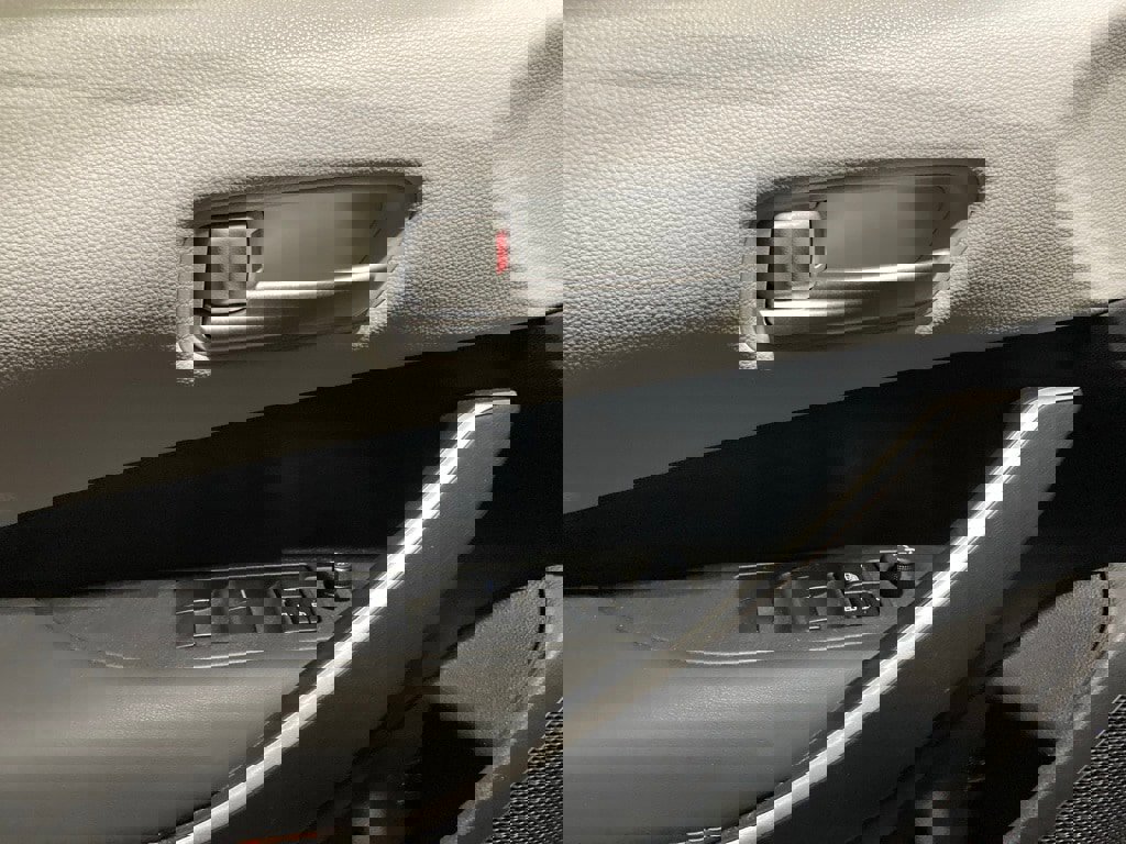 Used 2025 Toyota Corolla FX image 12