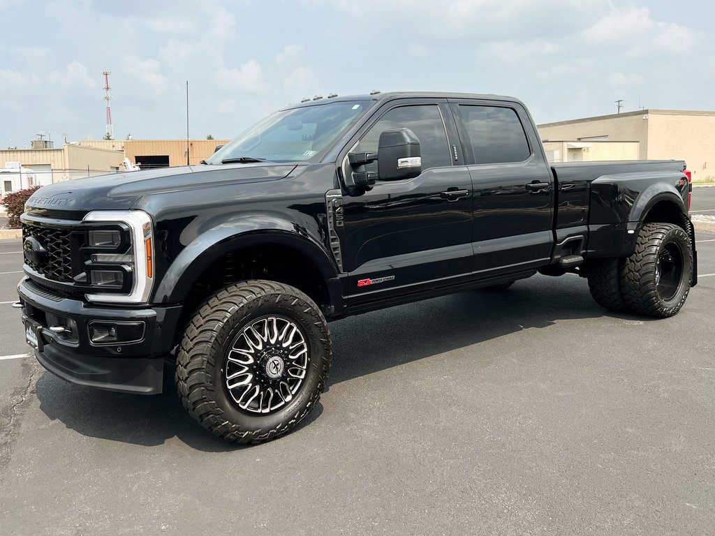 Used 2024 Ford F450 Platinum image 14