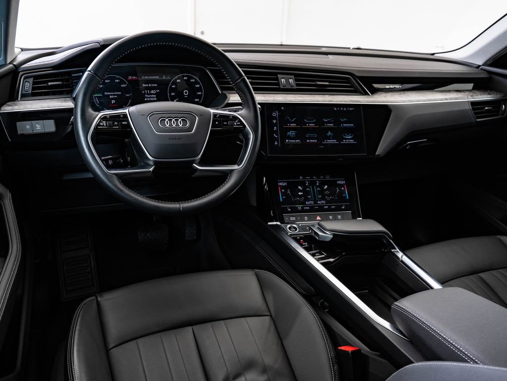 Used 2021 Audi e-tron Premium w/ Convenience Plus Package AWD/4WD image 4