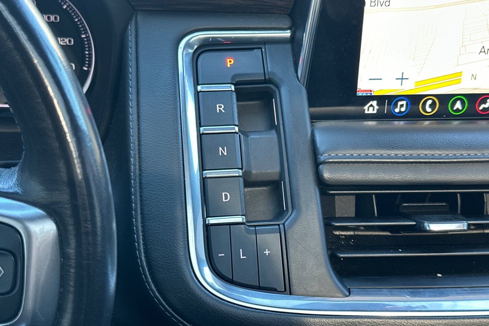 Used 2021 Chevrolet Tahoe Z71 w/ Rear Media and Nav Package image 30