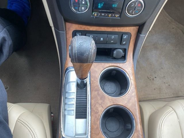 Used 2009 Buick Enclave CXL w/ Entertainment Package #3 FWD image 34