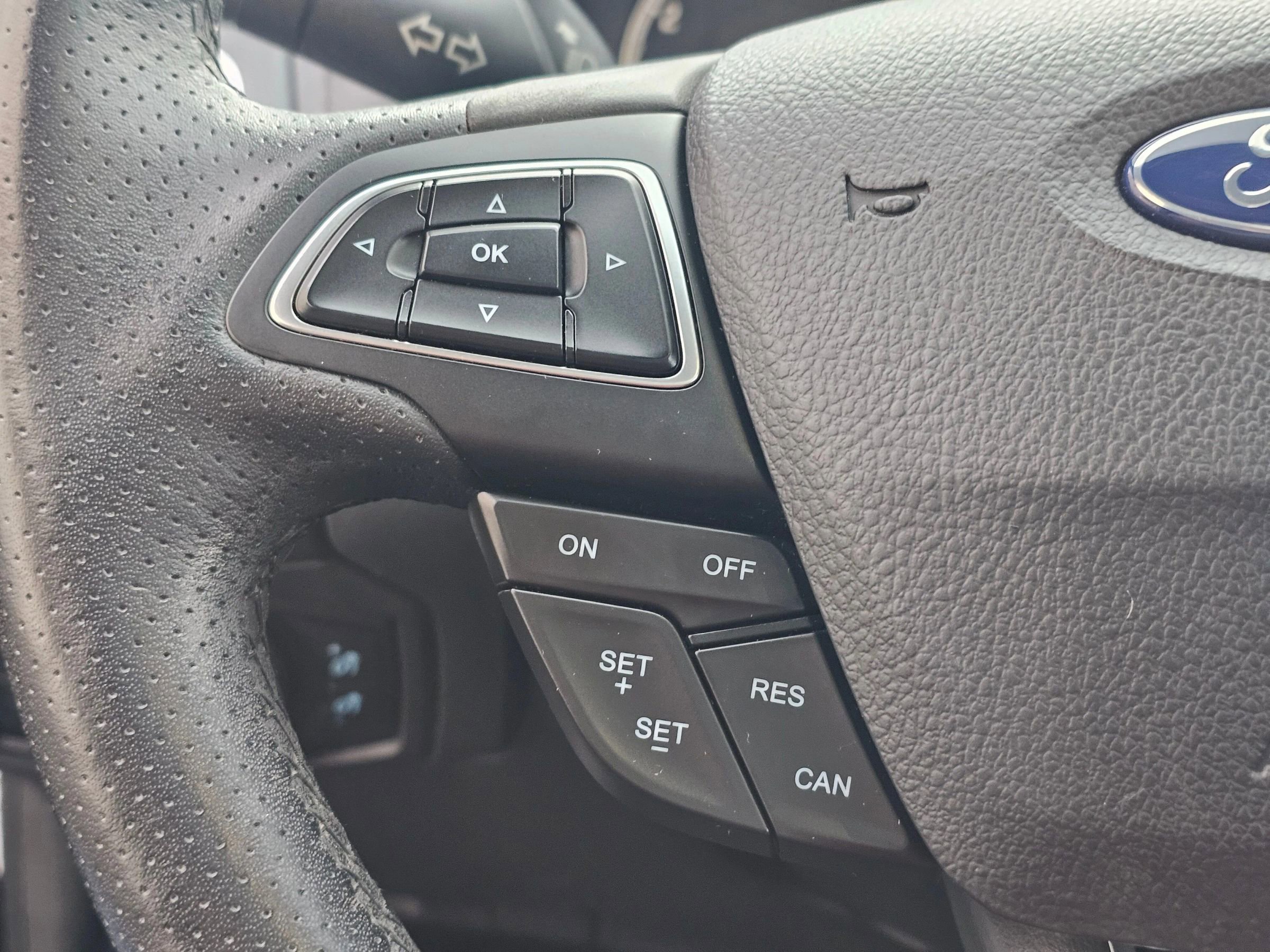 Used 2017 Ford Focus ST image 24