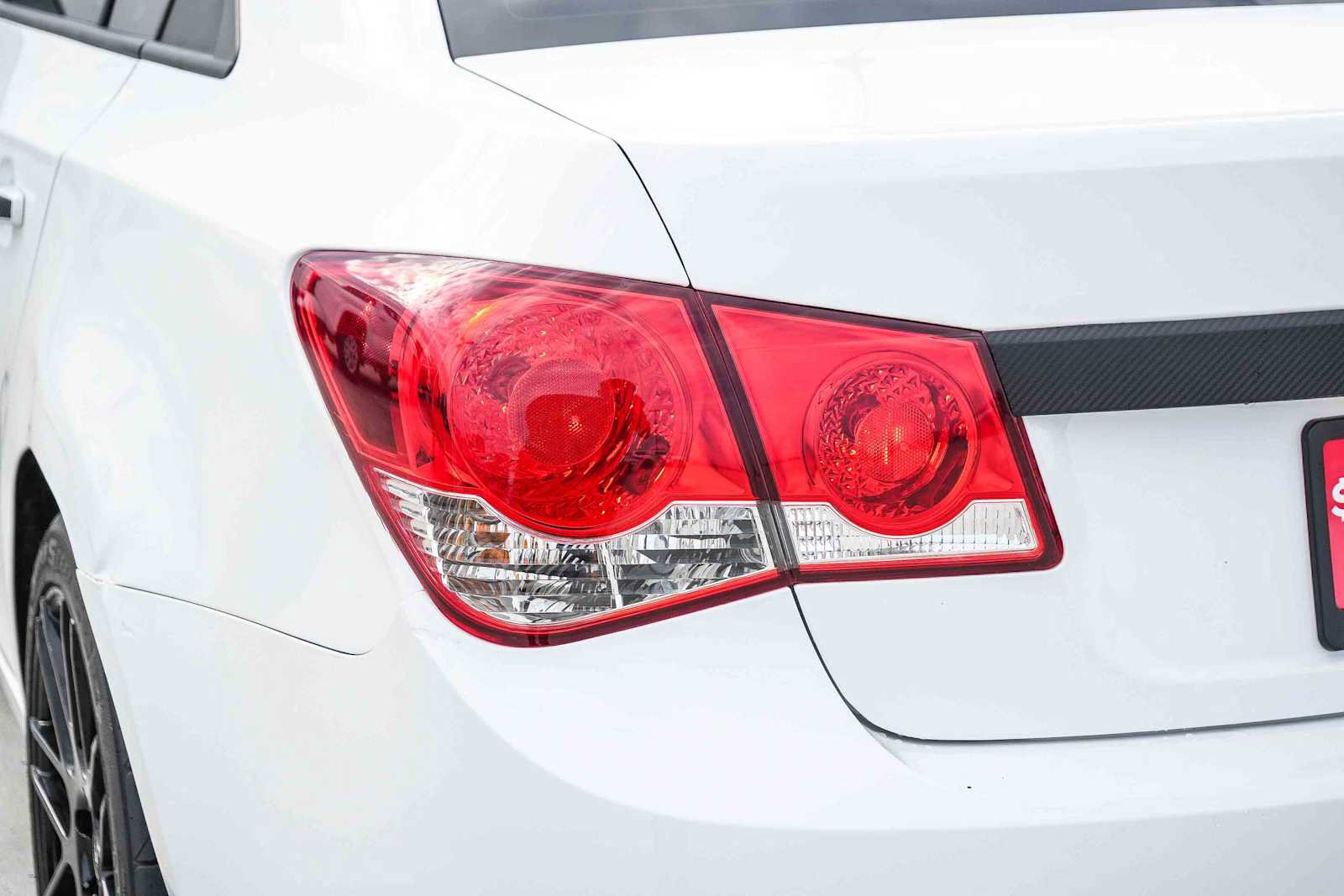 Used 2016 Chevrolet Cruze LS FWD image 9