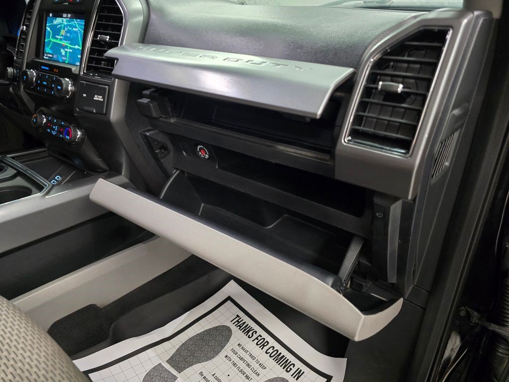 Used 2019 Ford F250 XLT w/ XLT Premium Package AWD/4WD image 39