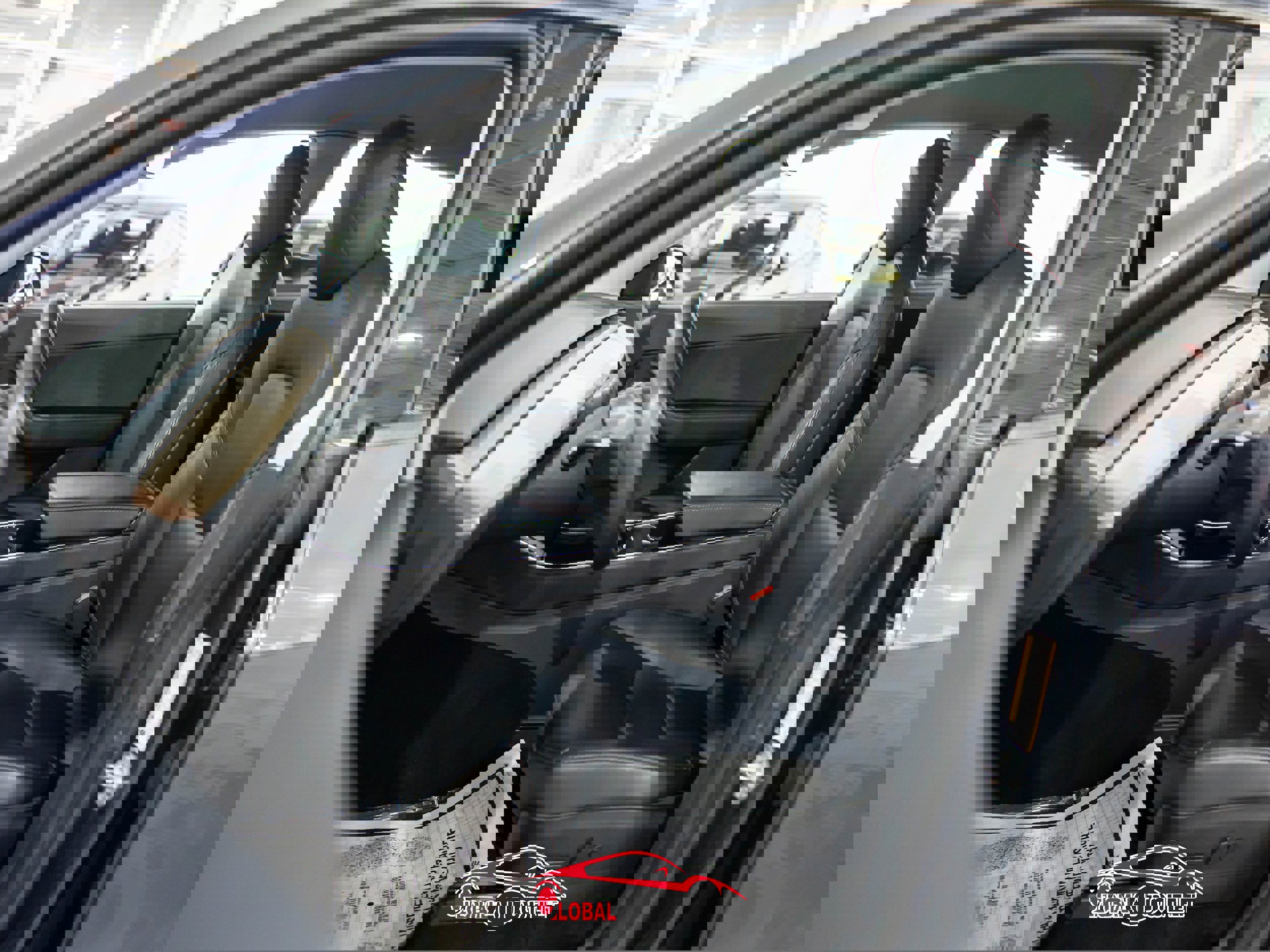 Used 2020 Tesla Model Y Long Range image 16