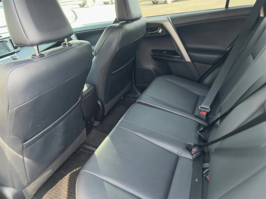 Used 2016 Toyota RAV4 Limited image 9