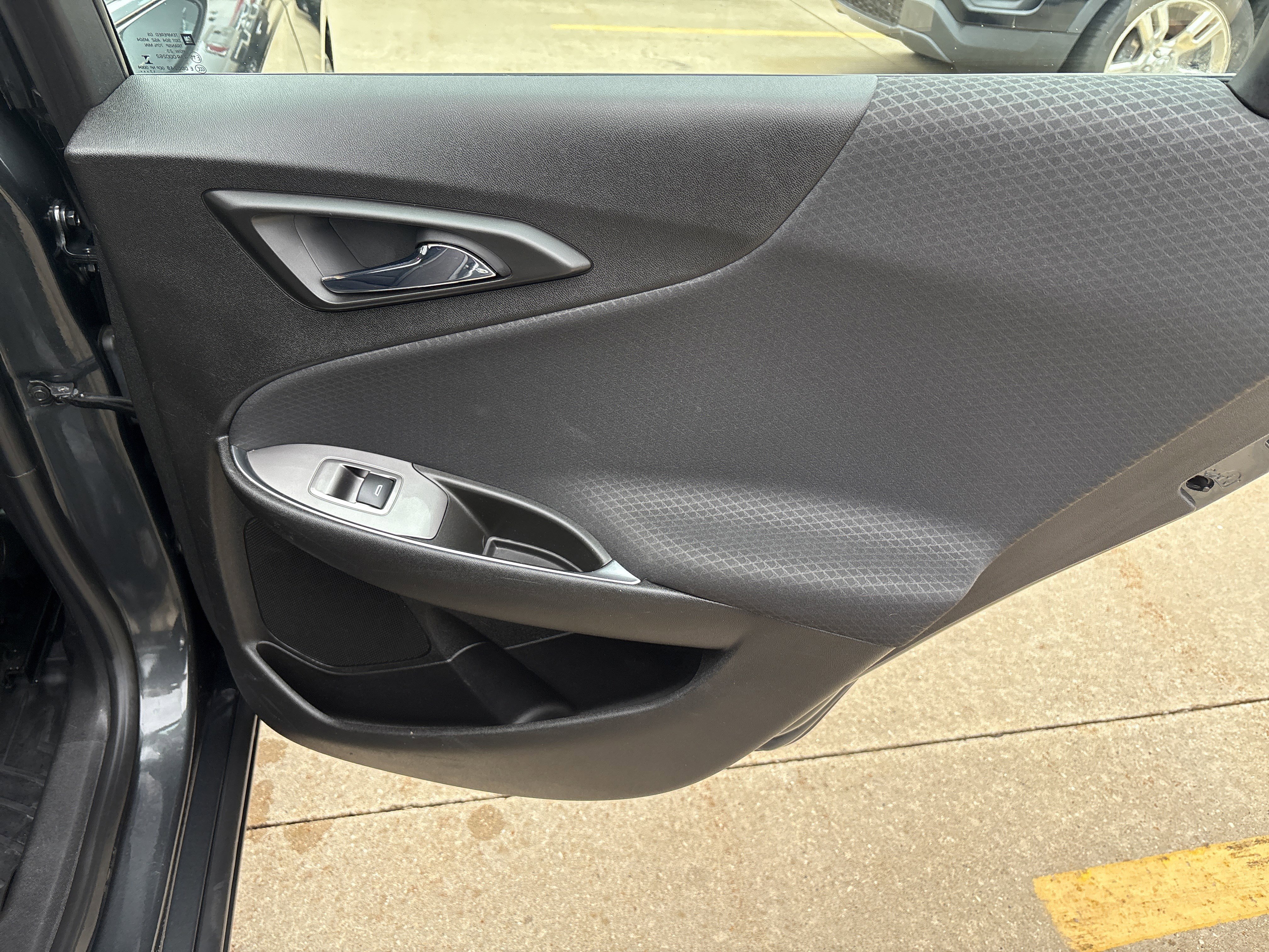Used 2018 Chevrolet Malibu LT image 15