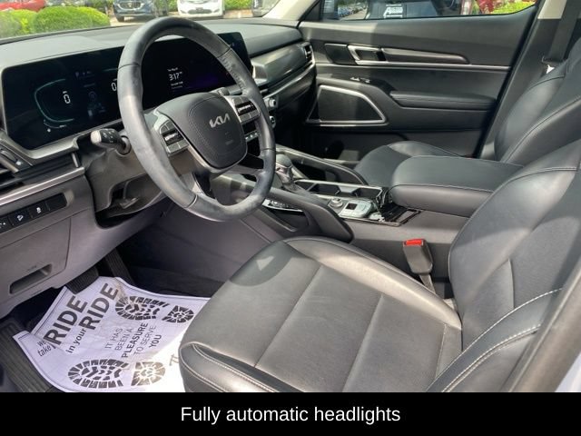 Used 2024 Kia Telluride LX FWD image 6