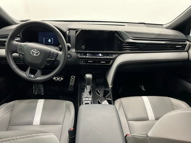 Used 2025 Toyota Camry SE image 24