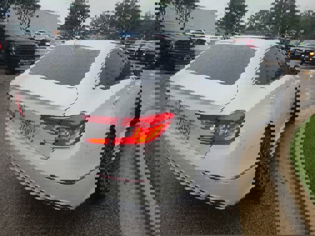 Used 2021 Honda Accord EX-L image 8