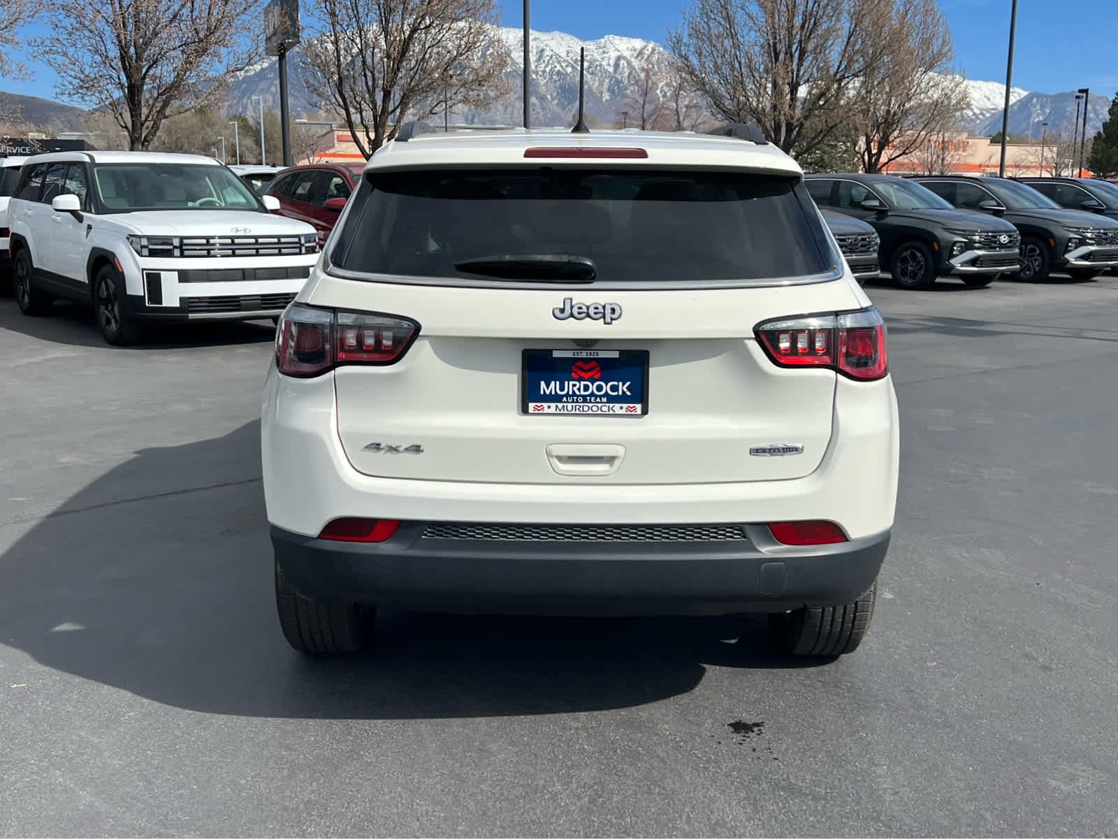Used 2017 Jeep Compass Latitude w/ Cold Weather Group image 9