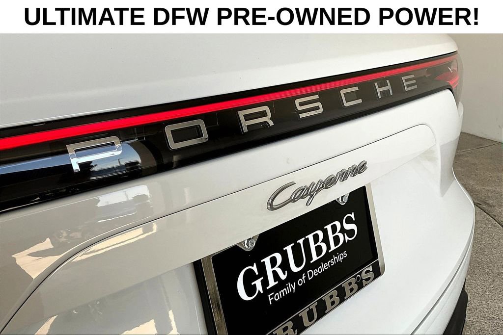 Used 2023 Porsche Cayenne AWD/4WD image 40
