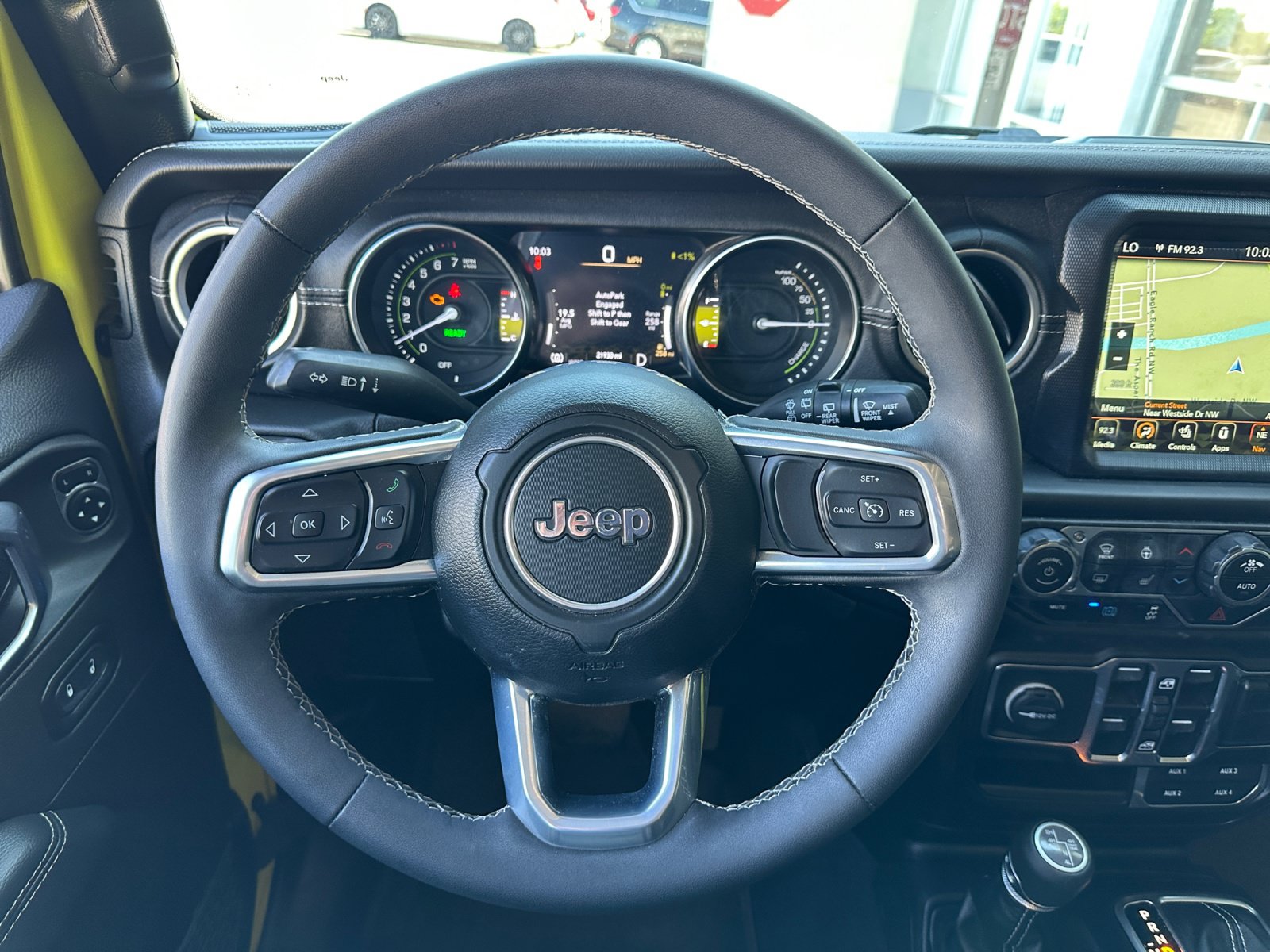 Used 2023 Jeep Wrangler Unlimited Sahara w/ Cold Weather Group AWD/4WD image 18