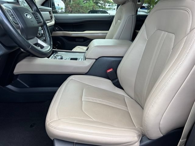 Certified 2024 Ford Expedition Limited RWD image 17