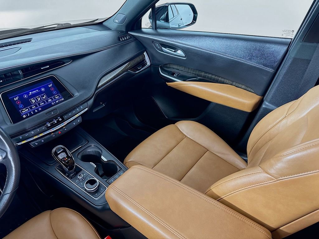 Used 2023 Cadillac XT4 Sport w/ Sun And Sound Package image 27