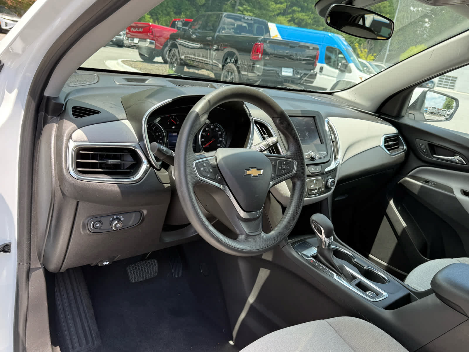 Used 2023 Chevrolet Equinox LT FWD image 15