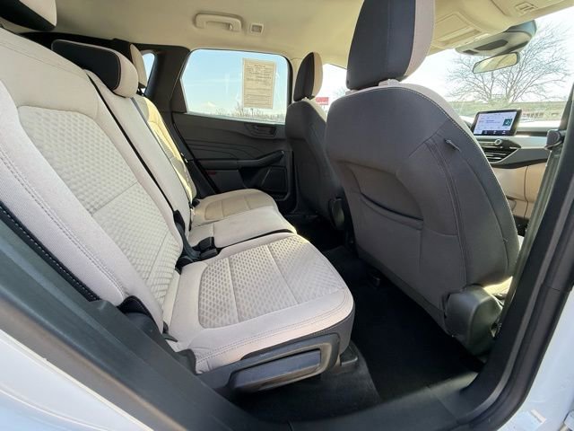 Used 2022 Ford Escape SE image 25