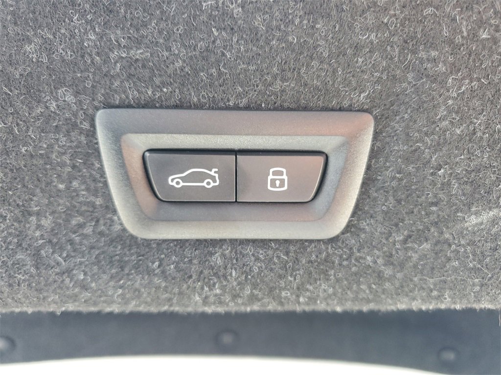 Used 2025 BMW M3 Competition image 18