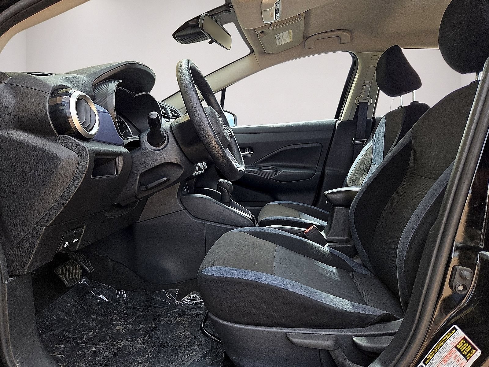 Used 2024 Nissan Versa SV FWD image 23