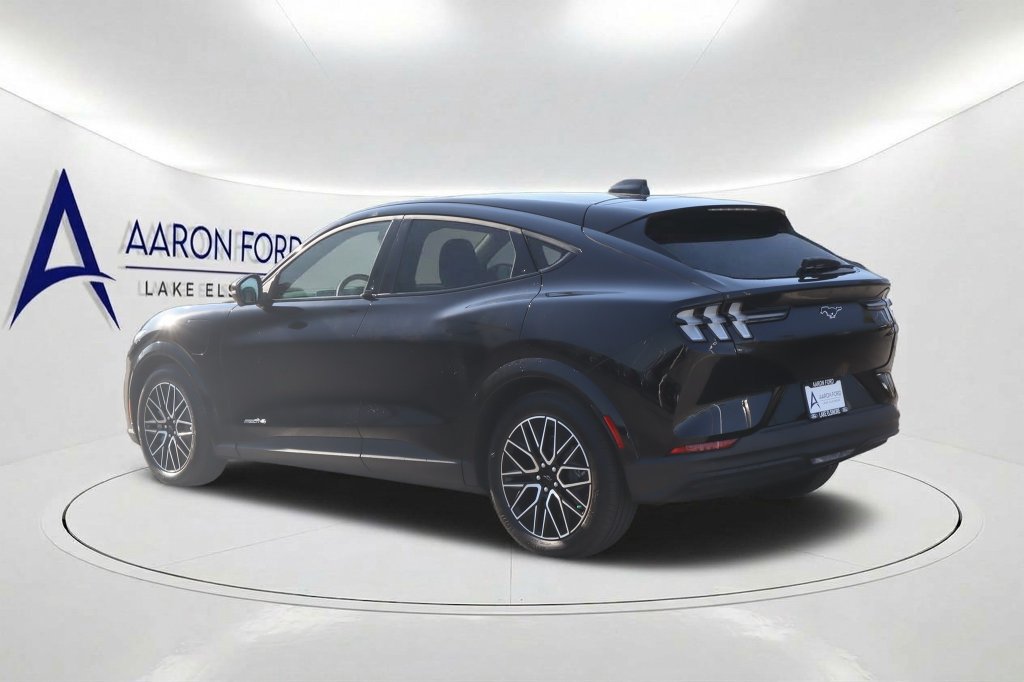 Used 2025 Ford Mustang Mach-E Premium AWD/4WD image 7
