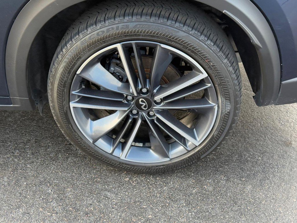 Used 2023 INFINITI QX55 Sensory image 7