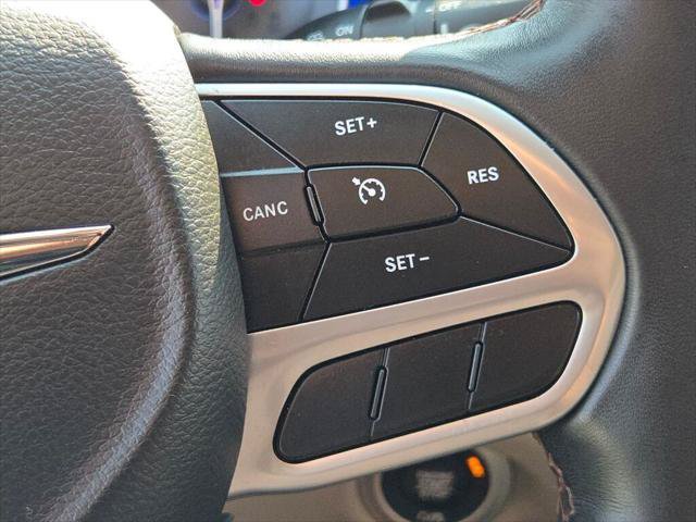 Certified 2020 Chrysler Pacifica Touring-L FWD image 33