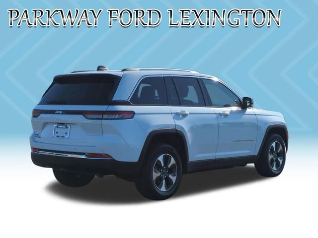 Used 2023 Jeep Grand Cherokee 4WD 4xe image 5