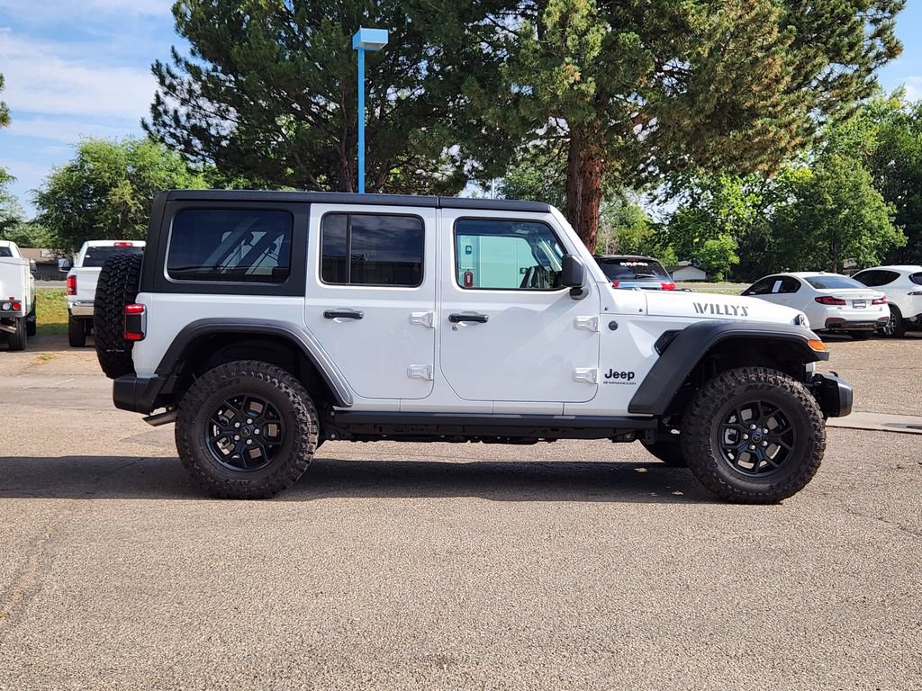 Used 2025 Jeep Wrangler Unlimited Sport AWD/4WD image 2