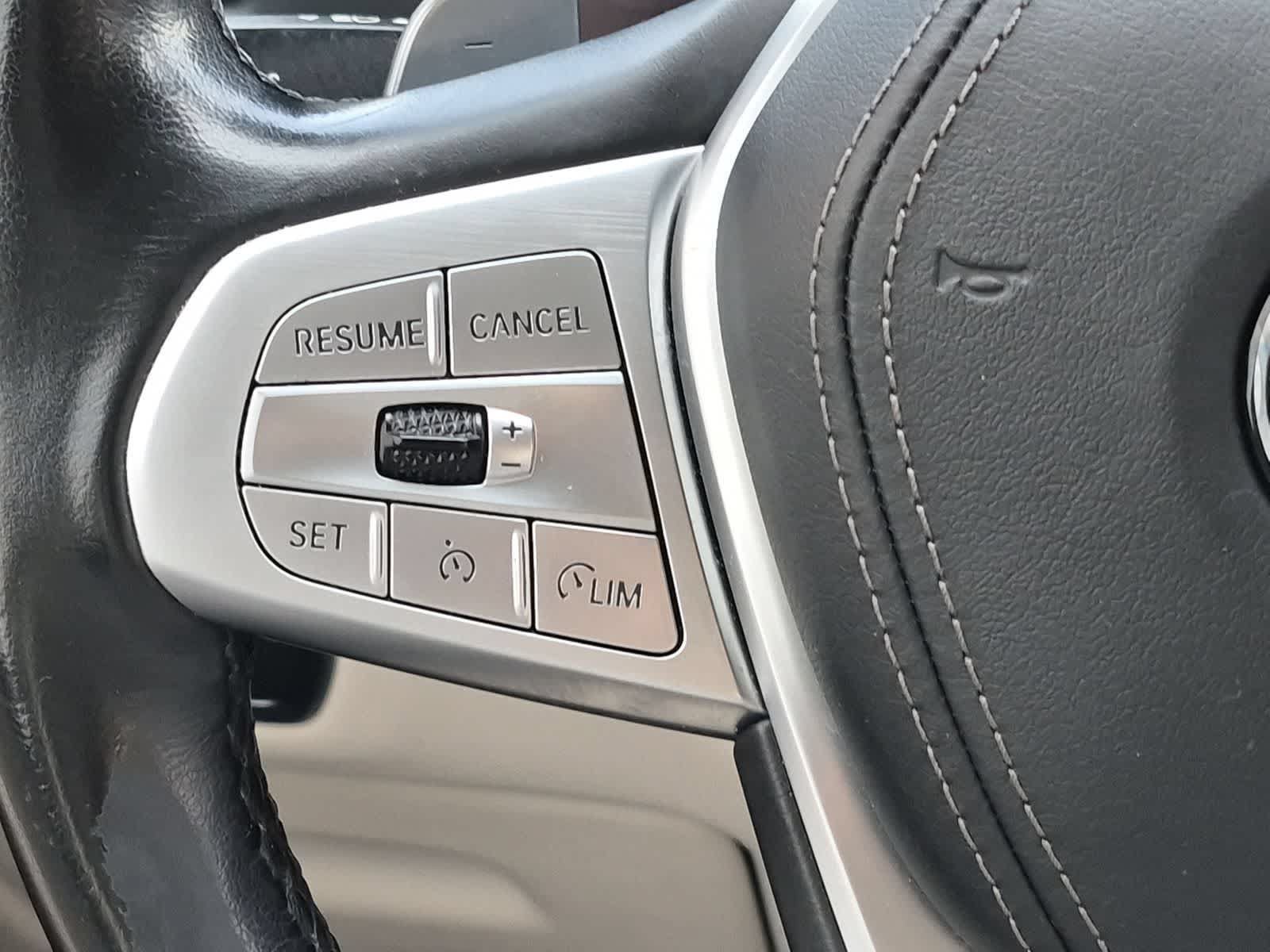 Used 2019 BMW X7 xDrive40i w/ Luxury Seating Package AWD/4WD image 25
