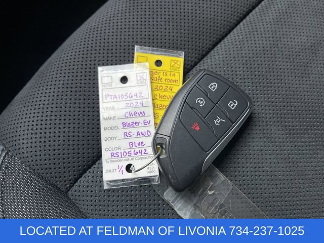 Used 2024 Chevrolet Blazer EV RS image 32