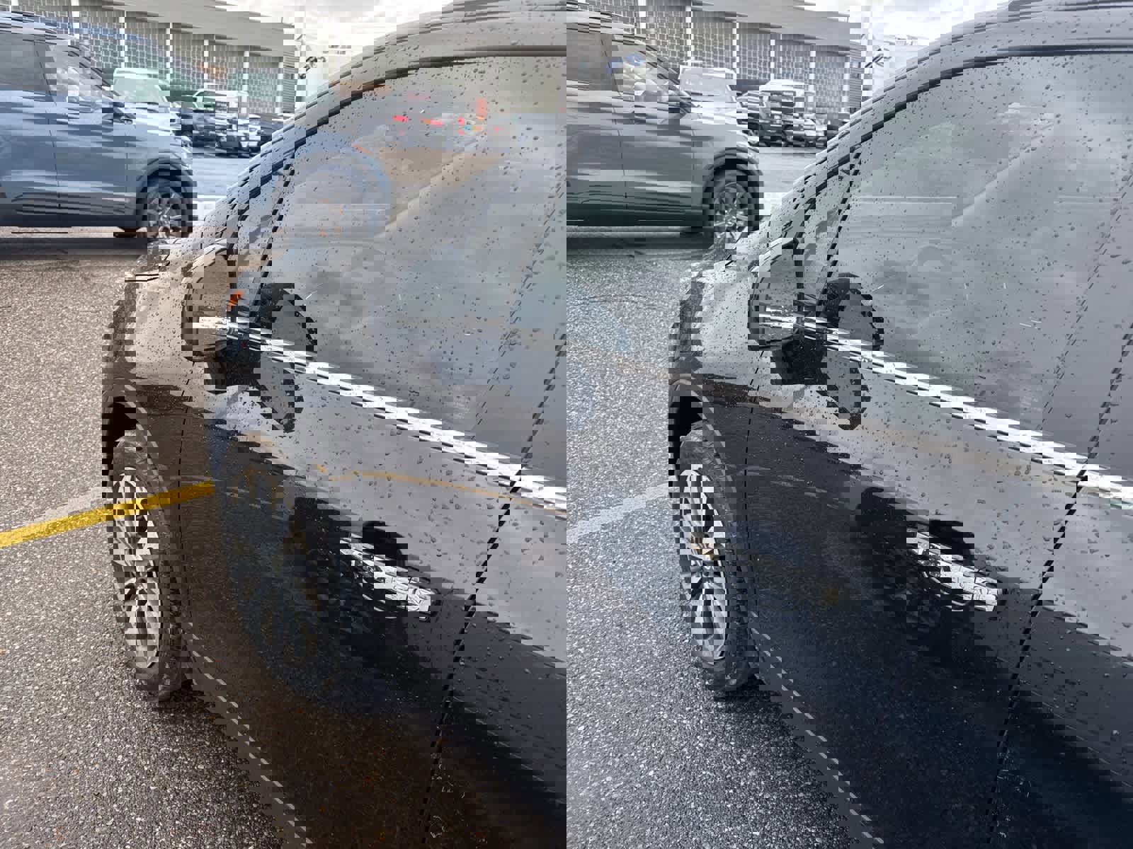 Used 2022 Buick Encore Preferred w/ Safety Package image 2