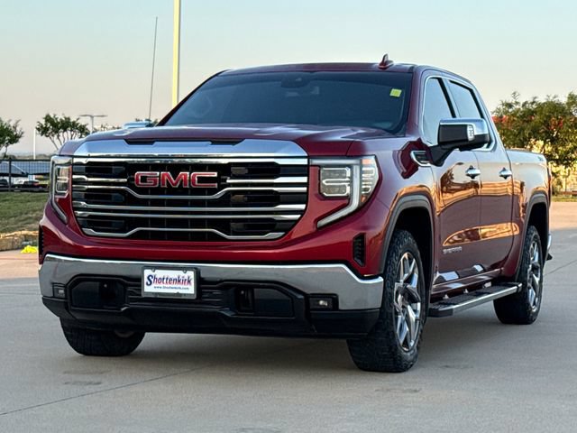 Used 2023 GMC Sierra 1500 SLT w/ SLT Premium Package AWD/4WD image 3