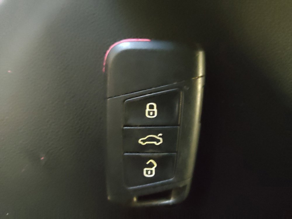 Used 2020 Volkswagen Jetta R-Line FWD image 32