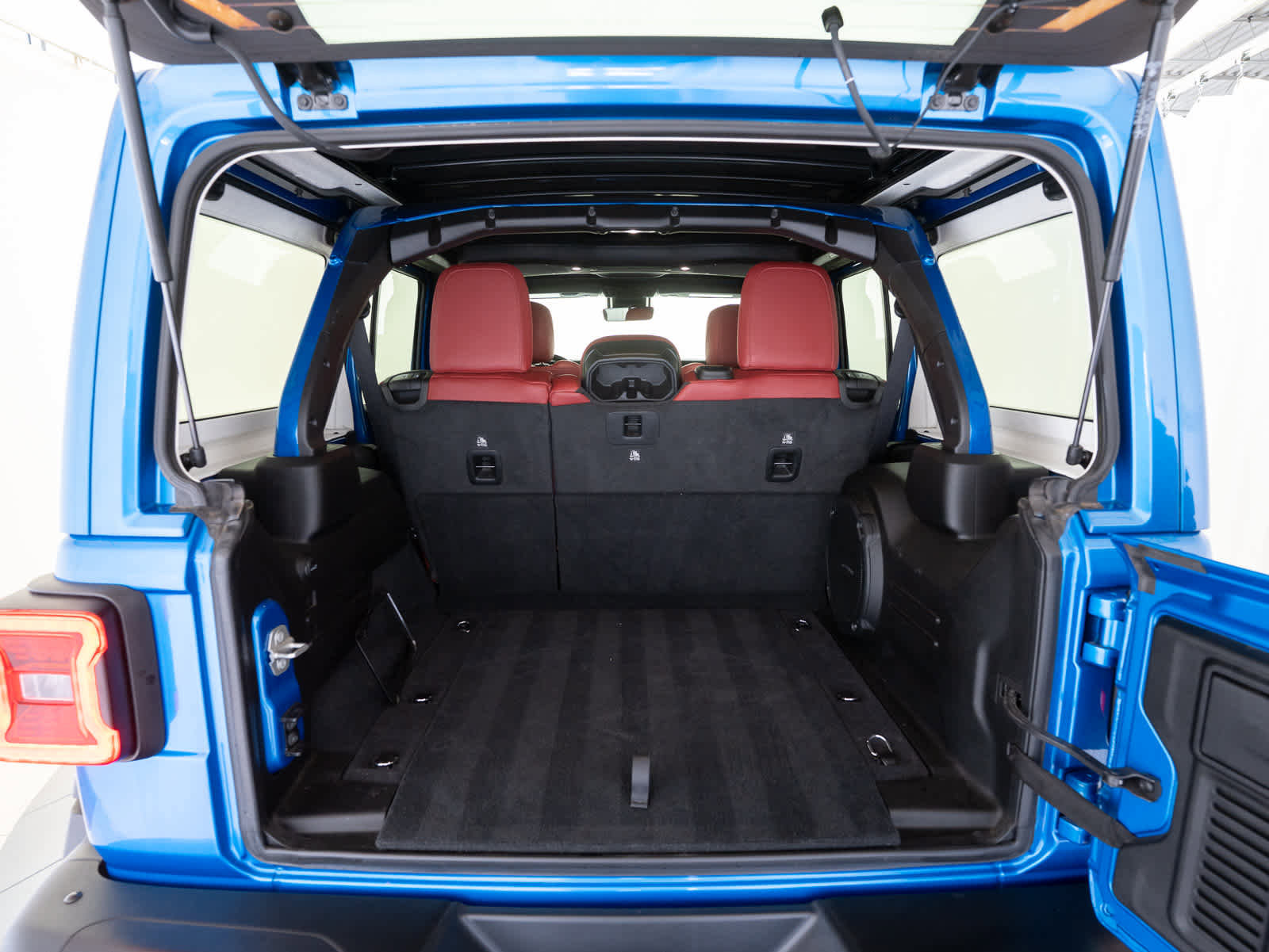 Used 2024 Jeep Wrangler Unlimited Rubicon 392 image 37